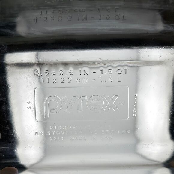 Pyrex Gray Bakeware Essential Baking Dish - Picture 2 of 3